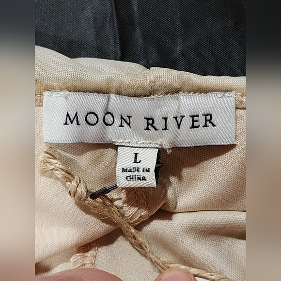 NWT Moon River skirt with flowy, tie dye design and stretch waist Size L - Picture 5 of 7